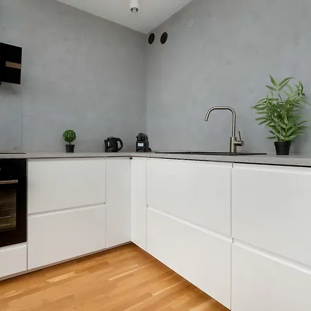 Prestige Tymienieckiego In With Parking By Renters Prestige