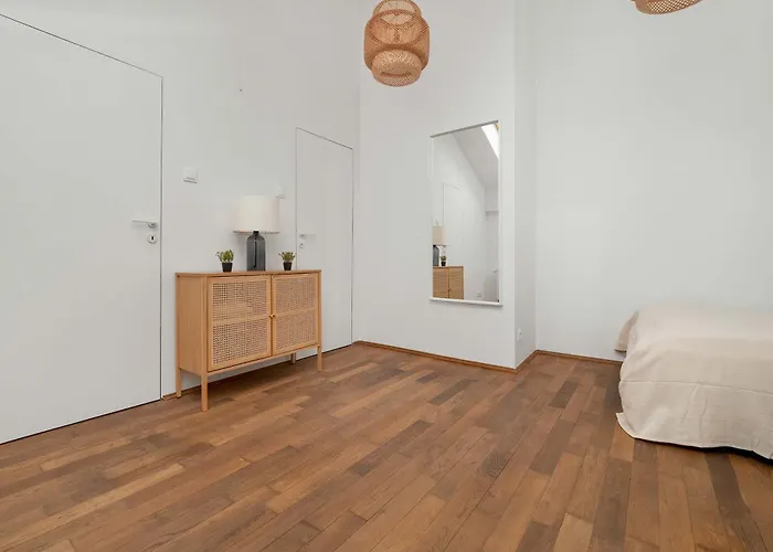 Prestige Tymienieckiego In With Parking By Renters Prestige *