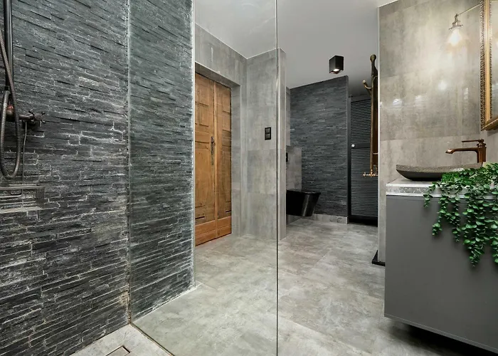 Prestige Tymienieckiego In With Parking By Renters Prestige وودج