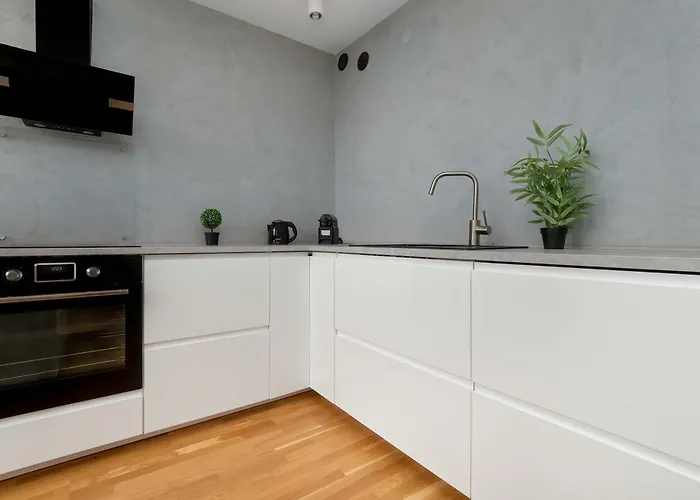 Prestige Tymienieckiego In With Parking By Renters Prestige