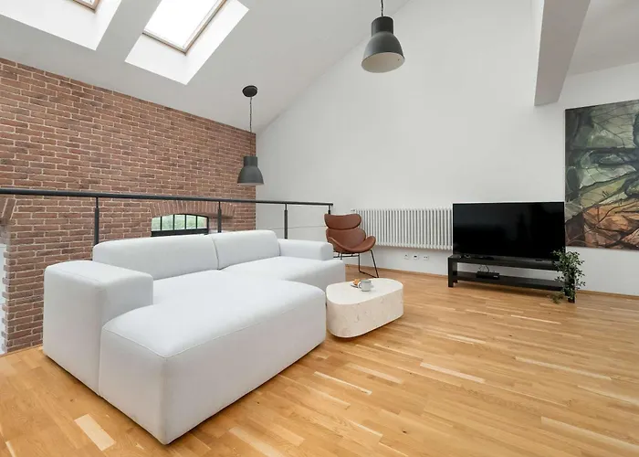 Prestige Tymienieckiego In With Parking By Renters Prestige وودج